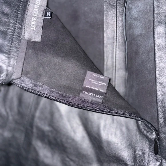 🖤 Love Leather Black Mini Skirt 🖤 - Picture 5 of 10